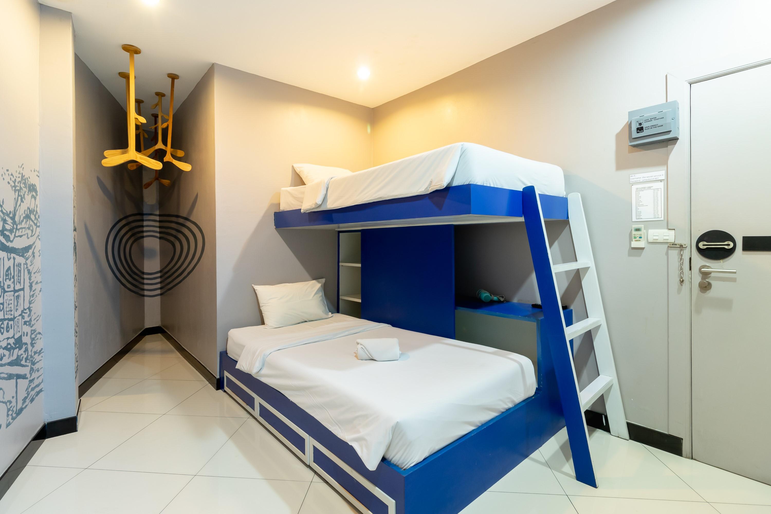 เดอะ ซีเคร็ต เซอร์วิซ เบด แอนด์ เบรคฟาสต์ โฮเทล Hotel กรุงเทพมหานคร ภายนอก รูปภาพ